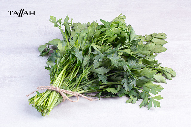 طريقة حفظ البقدونس في الثلاجة لمدة أطول