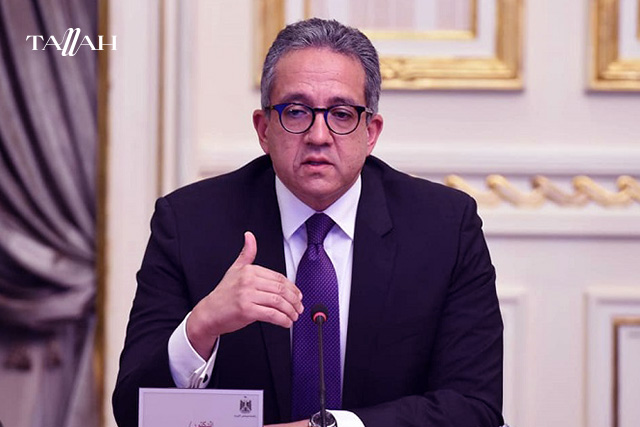 من هو خالد العنانى؟