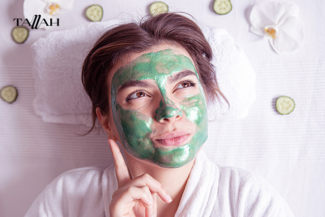 طريقه عمل تنظيف البشره في المنزل