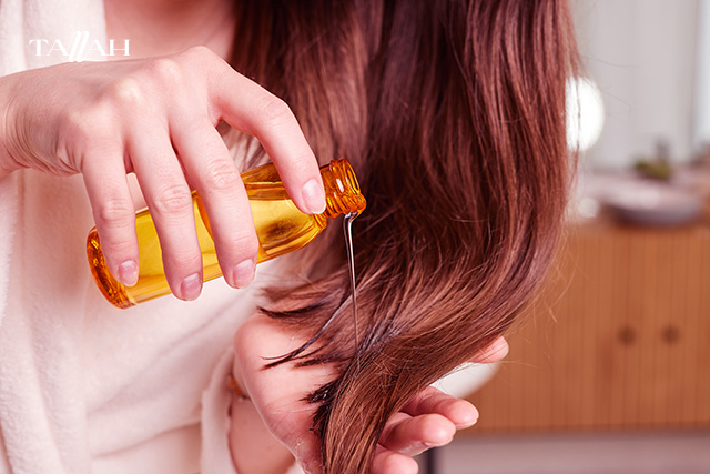 فوائد زيت اكليل الجبل للشعر 