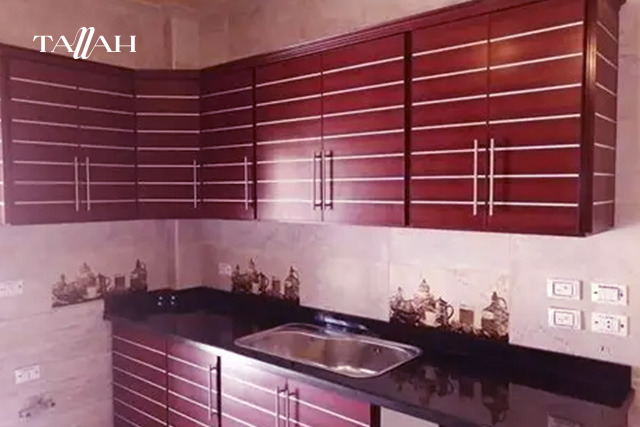 الفرق بين مطابخ خشمونيوم والوميتال