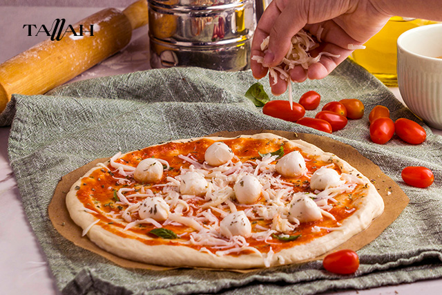 طريقة عمل البيتزا