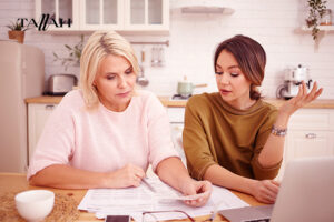 سمات الحماة المتسلطة