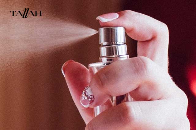 كيف اجعل العطر يدوم طويلا