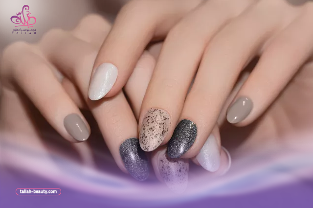 كيف أعرف لون المناكير المناسب للملابس؟