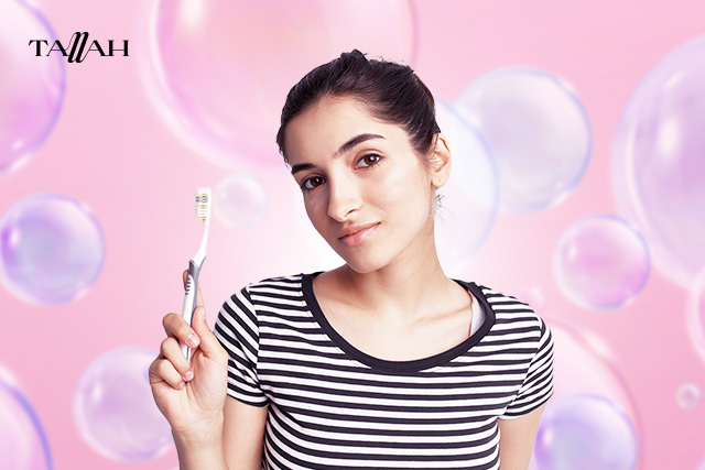 طريقة تنظيف الأسنان للاطفال بالصور