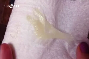 الفرق بين افرازات الحمل والدورة