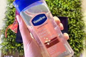 استخدام زيت جونسون للجسم