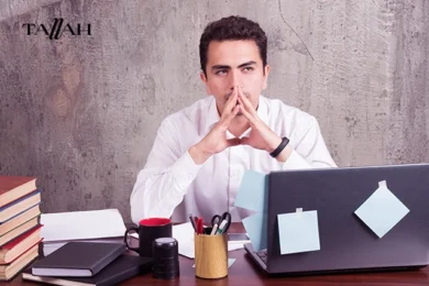 كيف تتعامل مع من يكيد لك في العمل؟